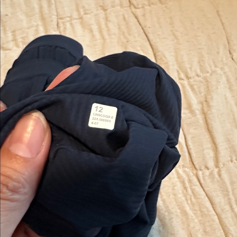 Lululemon Navy Joggers 12 - Picture 6 of 6